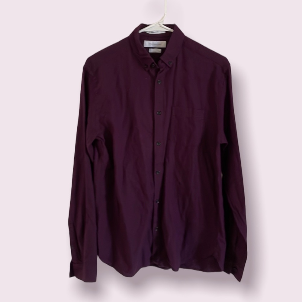 Urban Outfitters + Button-Up Modern Fit Shirt + Size XS